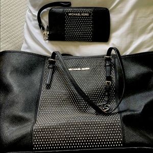 Michael Kors matching purse and wristlet/wallet